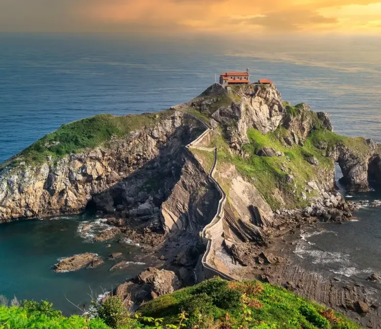 7 smukke pladser i Bilbao med historiske statuer