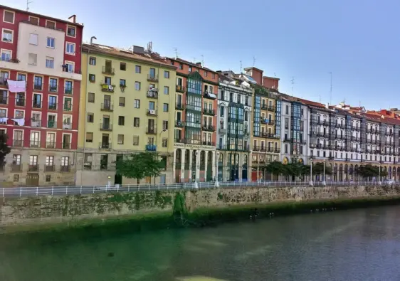 Findes Uber i Bilbao - og hvad koster en tur?