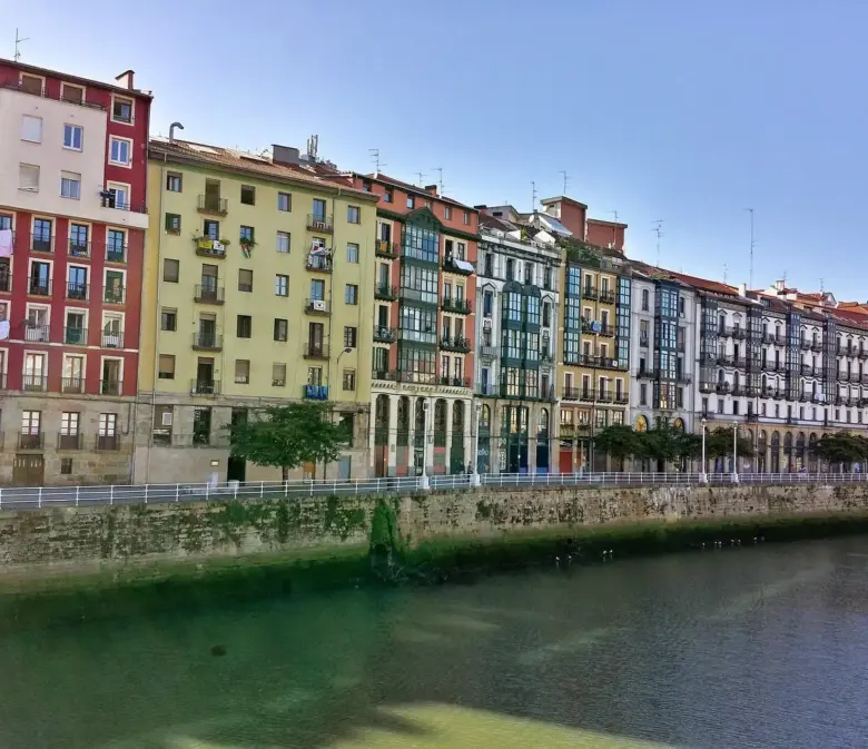 Findes Uber i Bilbao - og hvad koster en tur?