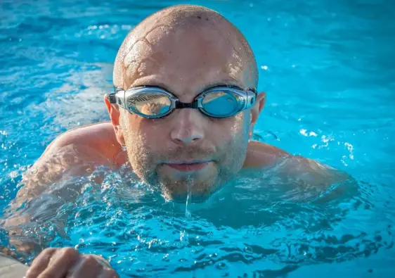 Hvor kan man spille billard i Bilbao efter midnat?