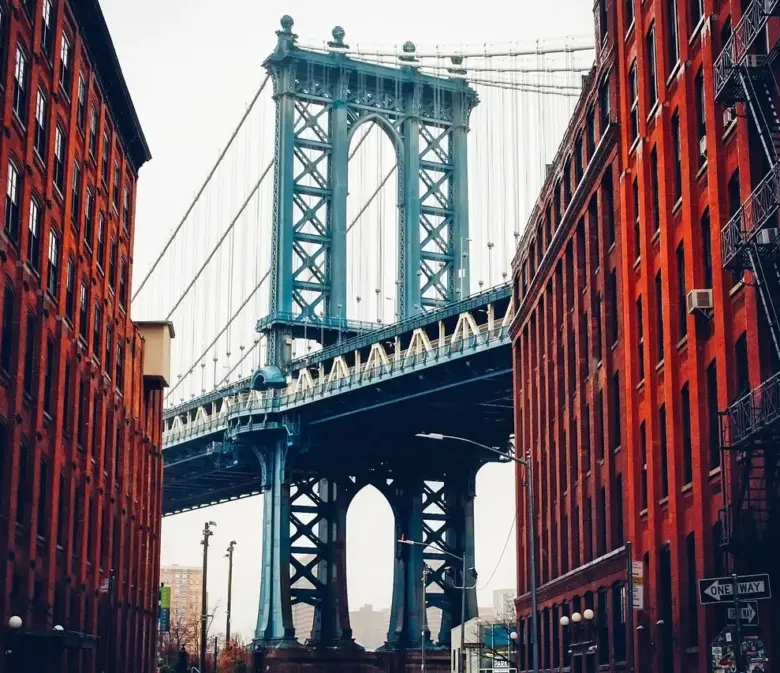 Hvornår åbner Deusto-broen for skibe?