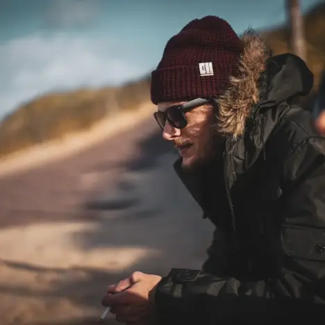 Hvornår er der søndagsmarked på Plaza Nueva?